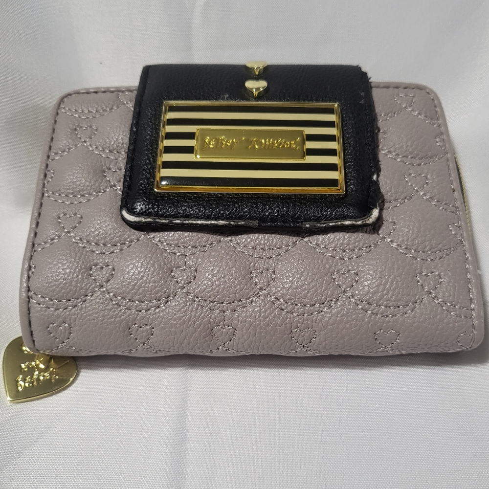 Betsey Johnson wallet